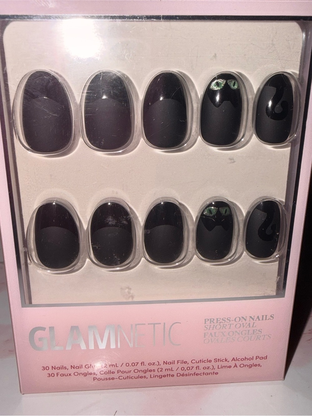Glamnetic Black Cat Press-On Short Oval Nails - 30 Pack